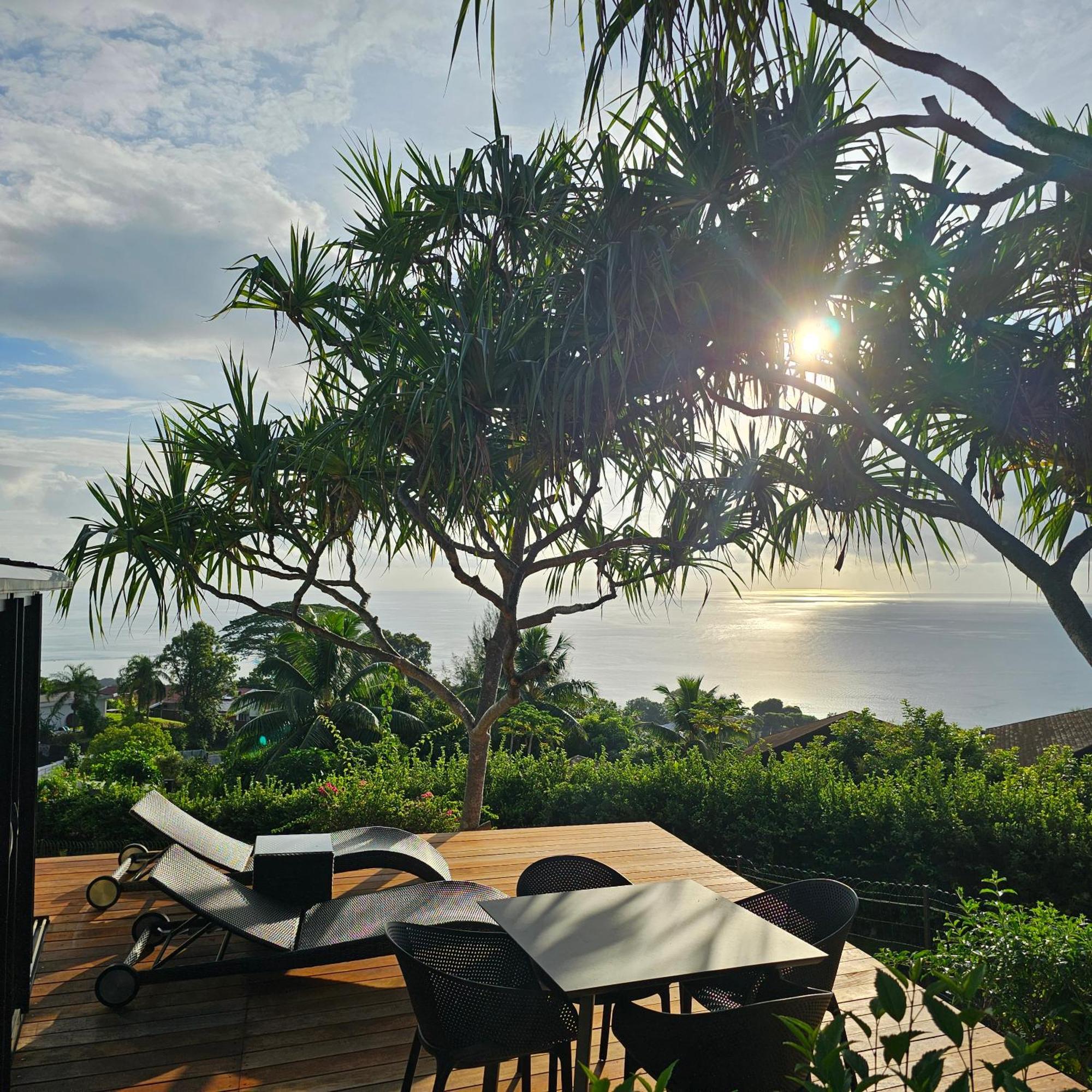 Jolie Maison Vue Ocean Et Moorea Пунаауйя Экстерьер фото